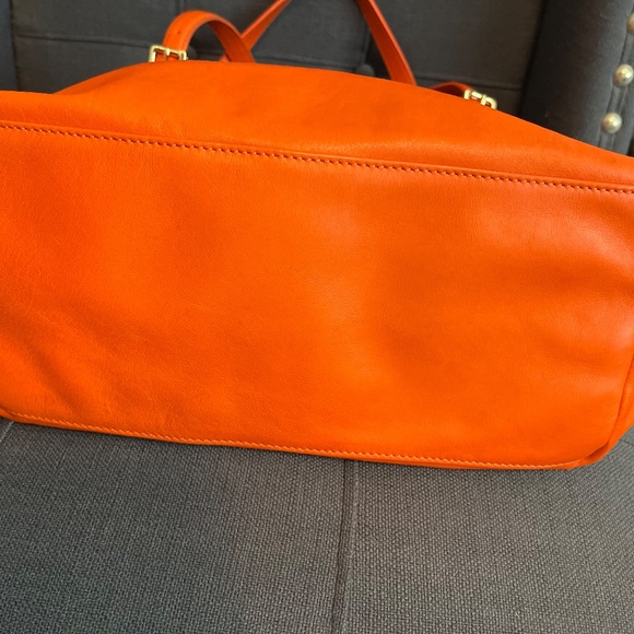 Like New Orange Tory Burch Orange Bag Purse - Picture 3 of 6